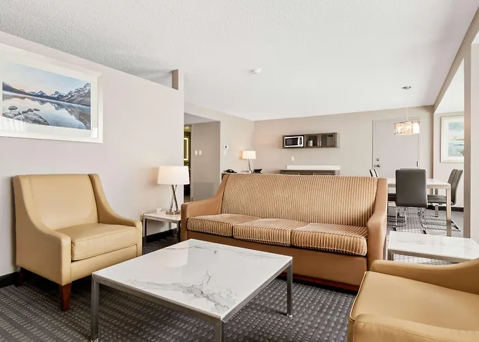 Western Pontoon 4*