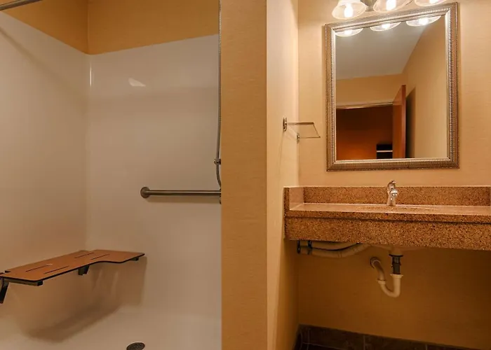 Hotel Western Pontoon 4*